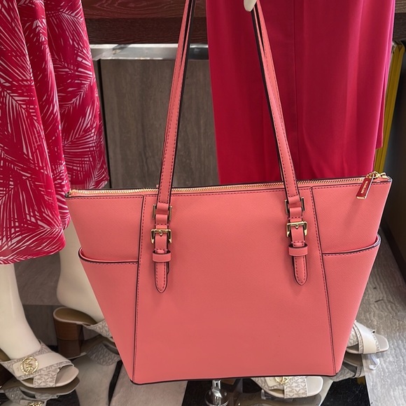 MICHAEL KORS Charlotte Large Leather Top-Zip Tote
Tea Rose - Picture 5 of 16